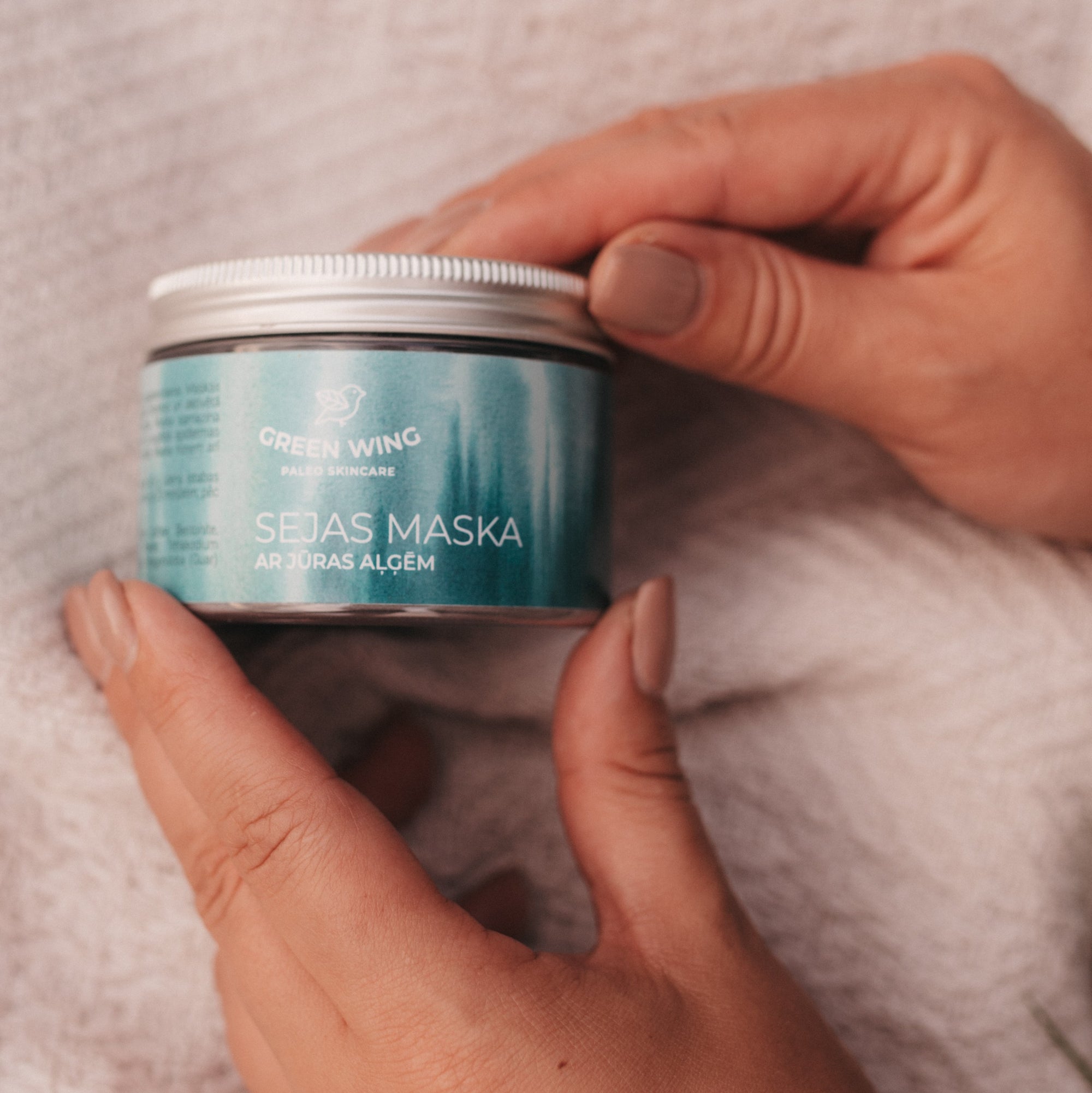 Peel-off Face Mask with Seaweed